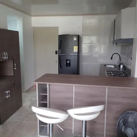 Flash Sale! With 3 Rooms, 2 Bathrooms 5 Min To The Beach, The Walled And Airport Apartamento *