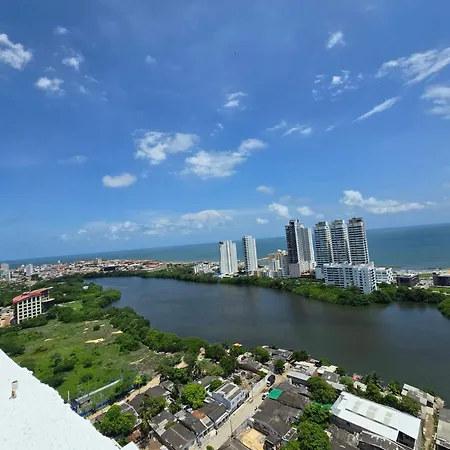 Flash Sale! With 3 Rooms, 2 Bathrooms 5 Min To The Beach, The Walled And Airport * Cartagena